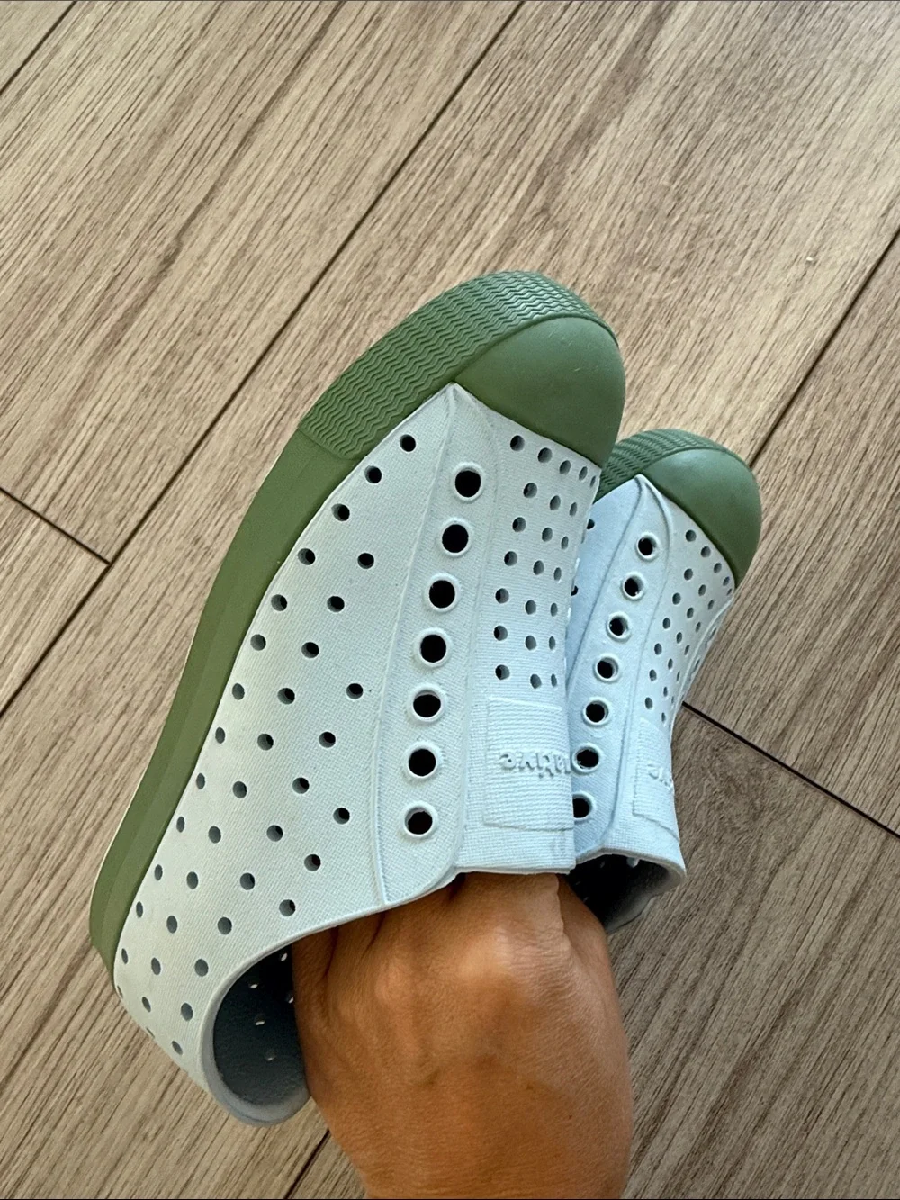 Native Kids Jefferson Air Blue/Loch Green Water Shoes Size 12